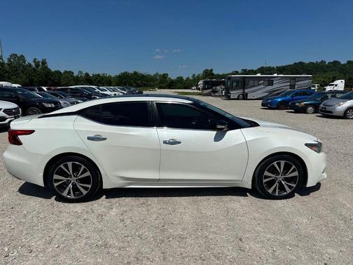 Pearl White 2017 Nissan Maxima 3.5 SL