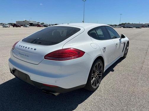 2015 Porsche Panamera Turbo