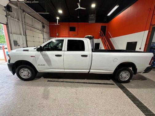Bright White Clearcoat 2022 RAM 2500 Tradesman