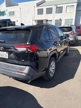 2019 Toyota RAV4 LE