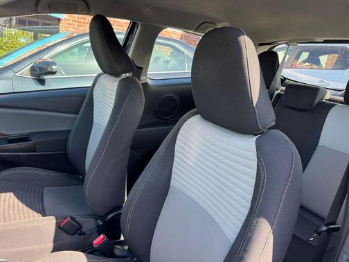 2018 Toyota Yaris LE