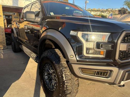 2020 Ford F-150 Raptor