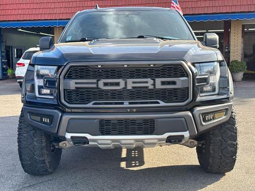 2020 Ford F-150 Raptor