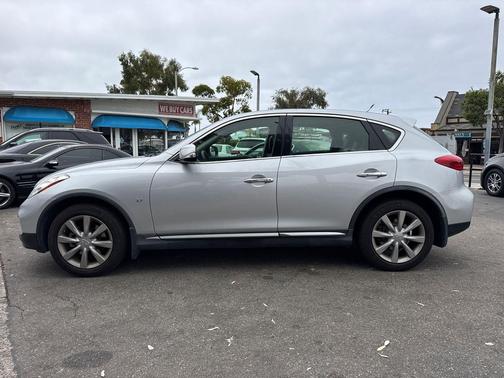 Liquid Platinum 2017 INFINITI QX50 Base