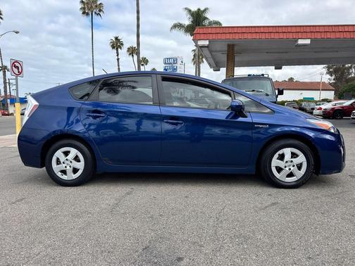 Blue Ribbon Metallic 2010 Toyota Prius II