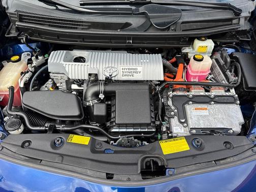 Blue Ribbon Metallic 2010 Toyota Prius II