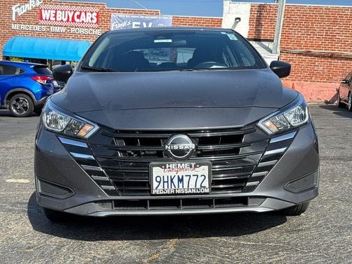 Gun Metallic 2023 Nissan Versa 1.6 S