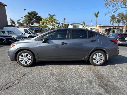 Gun Metallic 2023 Nissan Versa 1.6 S