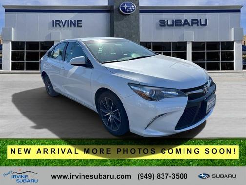 Blizzard Pearl 2016 Toyota Camry XSE