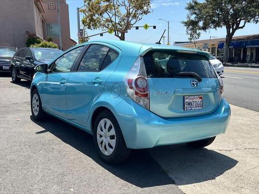 2014 Toyota Prius c One