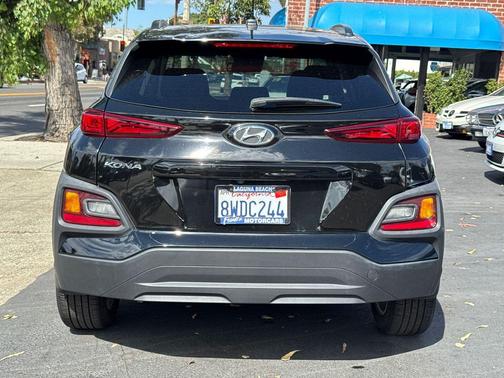 2021 Hyundai KONA SEL