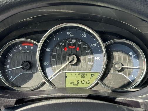 Classic Silver Metallic 2015 Toyota Corolla LE