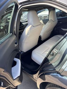 Obsidian 2025 Lexus UX 300h Base