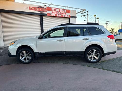 2013 Subaru Outback 3.6R Limited