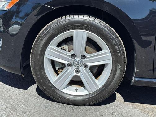 2017 Volkswagen Golf TSI SE 4-Door