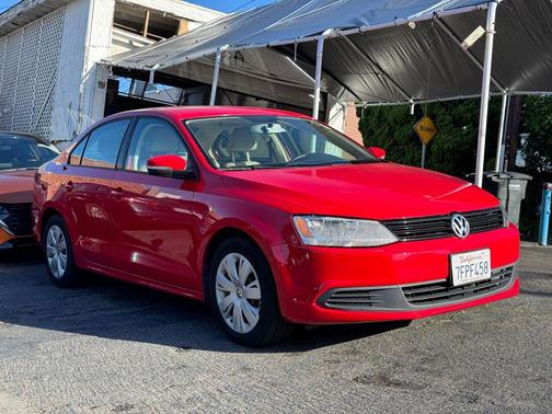 2014 Volkswagen Jetta Auto SE
