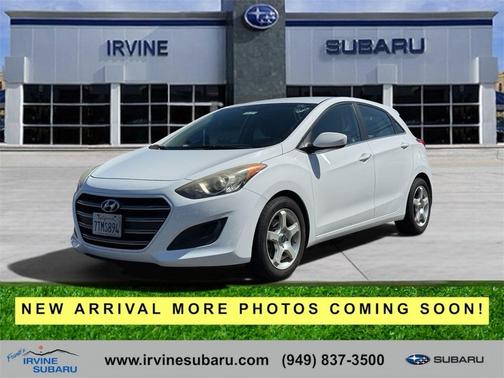 Ceramic White 2016 Hyundai Elantra GT Base