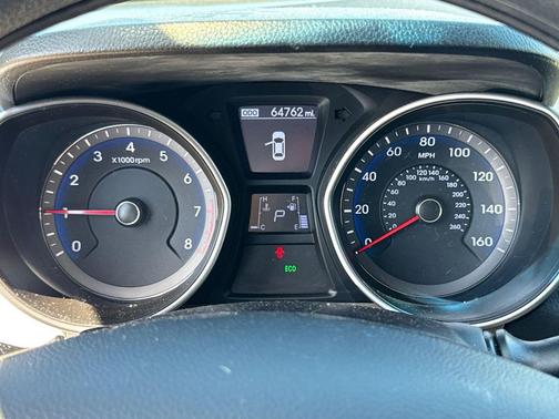 Ceramic White 2016 Hyundai Elantra GT Base