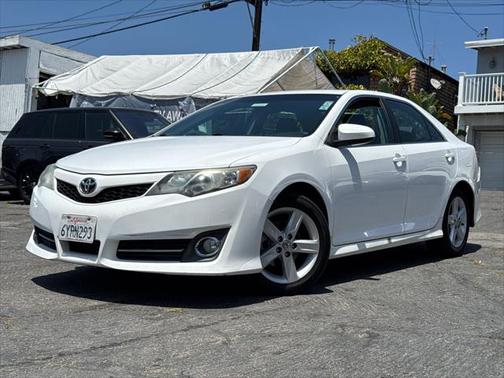 2012 Toyota Camry SE