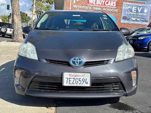 2014 Toyota Prius Two