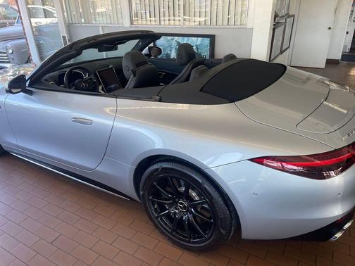 2023 Mercedes-Benz AMG SL 43 Base