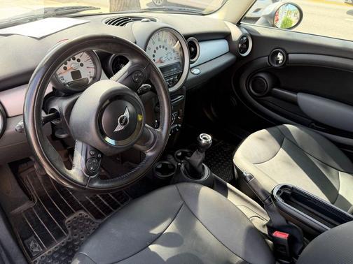 2011 MINI Cooper S Base