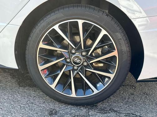 2023 Hyundai SONATA Limited