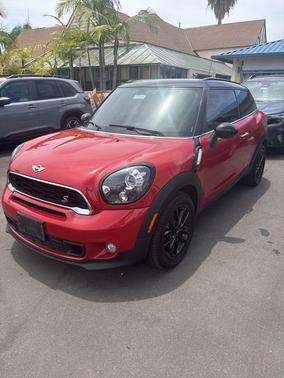 Blazing Red 2015 MINI Paceman Cooper S