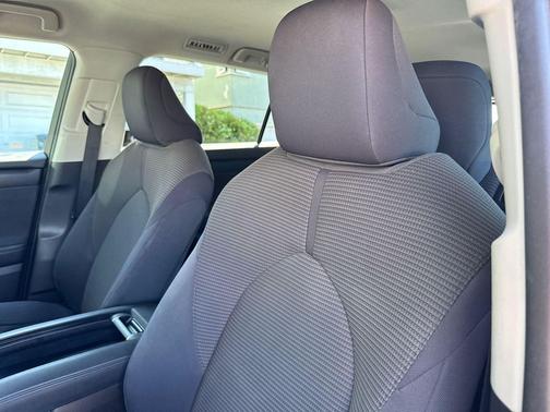 Moon Dust 2020 Toyota Highlander LE