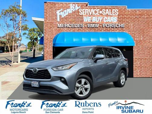Moon Dust 2020 Toyota Highlander LE