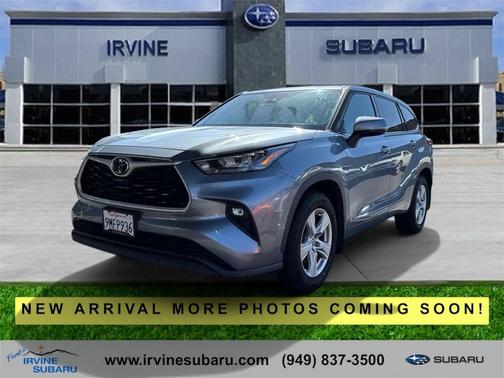 Moon Dust 2020 Toyota Highlander LE