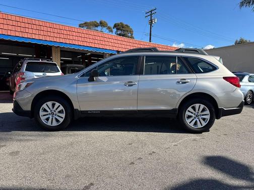 2018 Subaru Outback 2.5i
