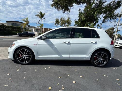 2017 Volkswagen Golf GTI 2.0T S 4-Door