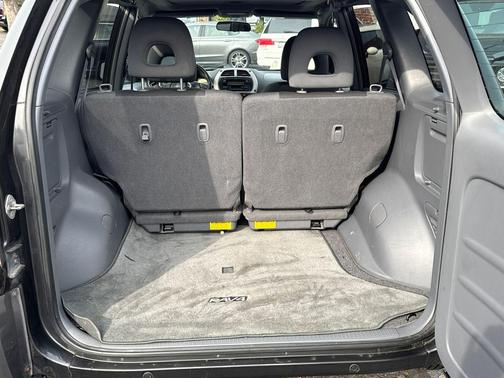 2003 Toyota RAV4 Base