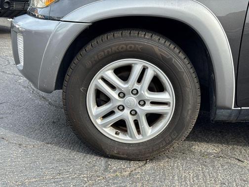 2003 Toyota RAV4 Base