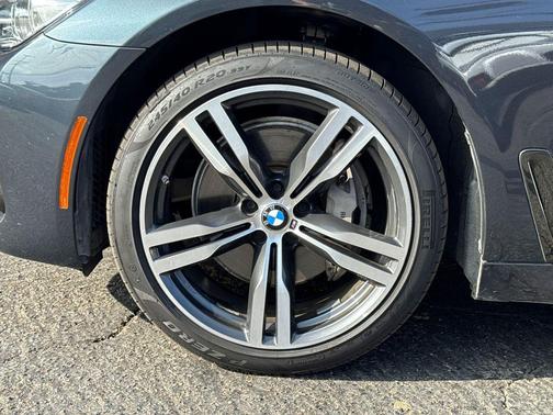 Gray Metallic 2019 BMW 740 740i