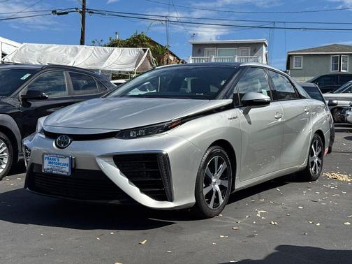 2017 Toyota Mirai Base