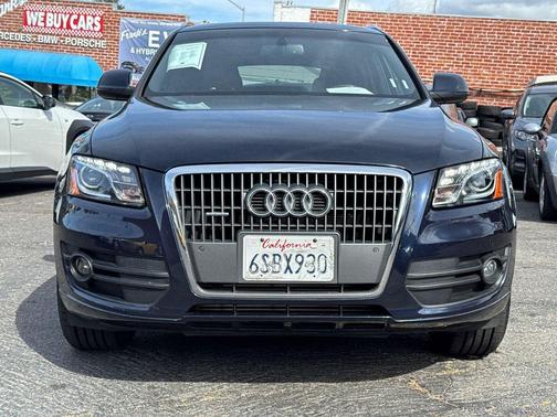 Deep Sea Blue Pearl Effect 2011 Audi Q5 Premium Plus
