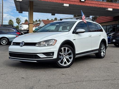 2017 Volkswagen Golf Alltrack 4Motion