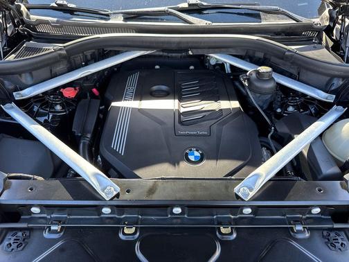 Black Sapphire Metallic 2019 BMW X5 xDrive40i