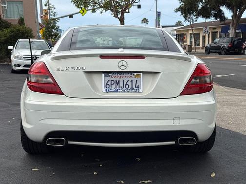 2011 Mercedes-Benz SLK-Class SLK300