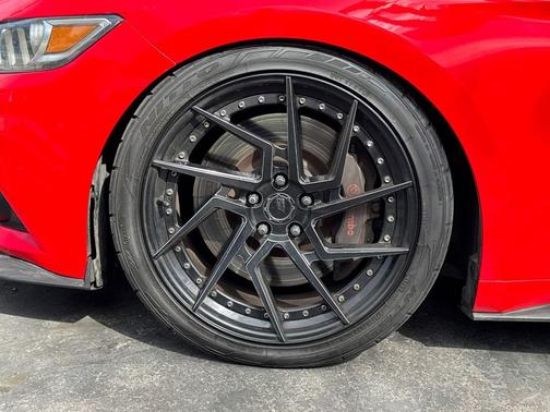 Race Red 2016 Ford Mustang GT