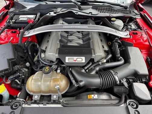 Race Red 2016 Ford Mustang GT