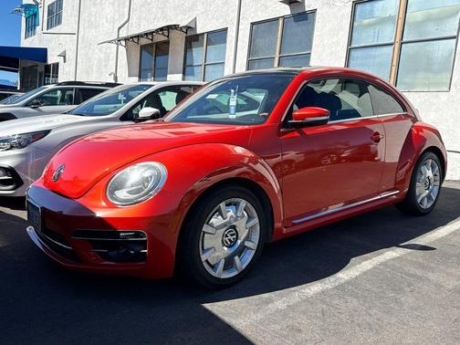 2018 Volkswagen Beetle 2.0T SE