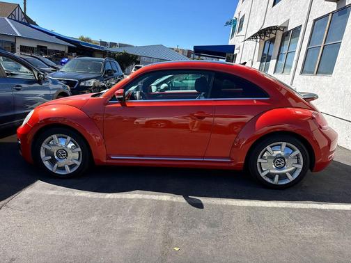 2018 Volkswagen Beetle 2.0T SE