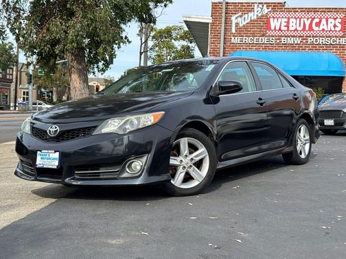2014 Toyota Camry SE