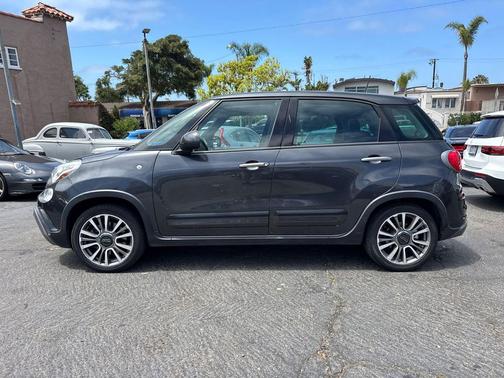 Nero (Black) 2019 FIAT 500L Trekking