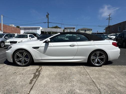 Alpine White 2013 BMW M6 Base