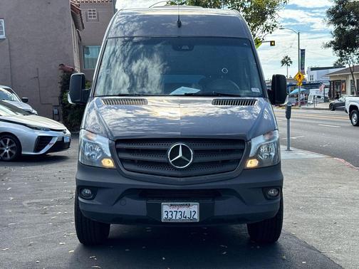 2017 Mercedes-Benz Sprinter 2500 Standard Roof