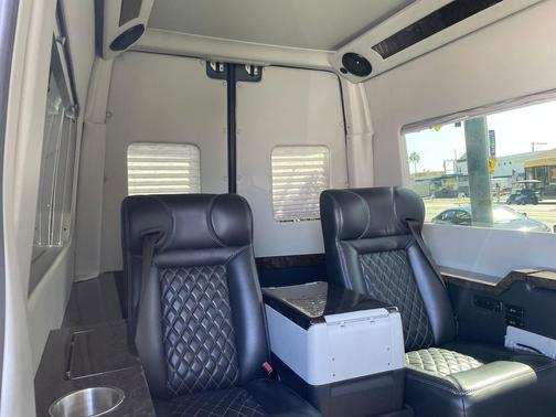 2017 Mercedes-Benz Sprinter 2500 Standard Roof
